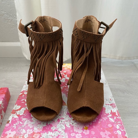 Chinese Laundry Fringe Booties - Picture 1 of 8